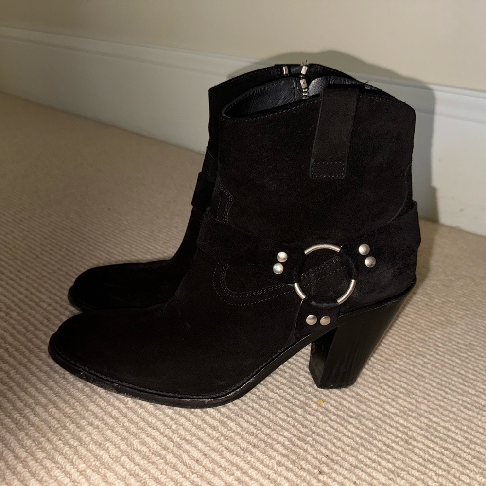 Saint Laurent YSL cowboy ankle boots 37
